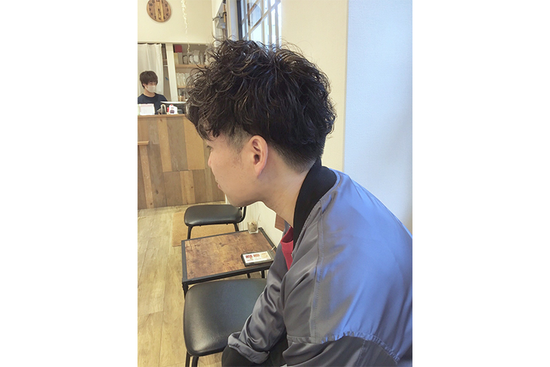 メンズヘア 2ブロックパーマスタイル 尼崎市美容院 塚口本町店ブログ 新着情報 Blog 美容室chillout チルアウト 塚口 尼崎 にあるカラーとケアが得意な美容院